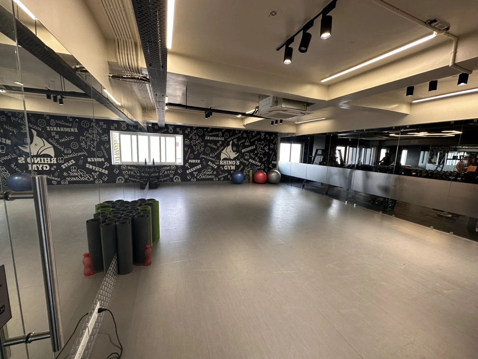 group studio 1